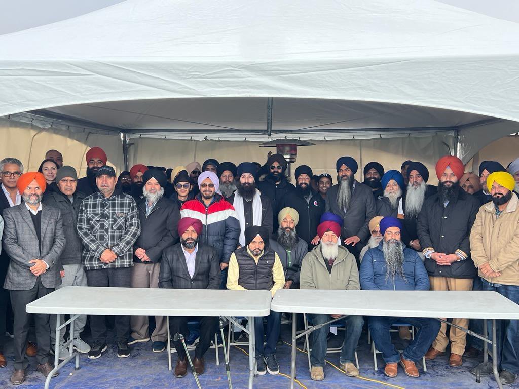 jasrajshallan's tweet image. Congratulations to Dashmesh Culture Centre Gurdwara Sahib Calgary @DashmeshC and Khalsa School Calgary @KhalsaSchoolCal on the Grand opening of the new turf field and 8 classrooms. Major accomplishment in a very short timeline.