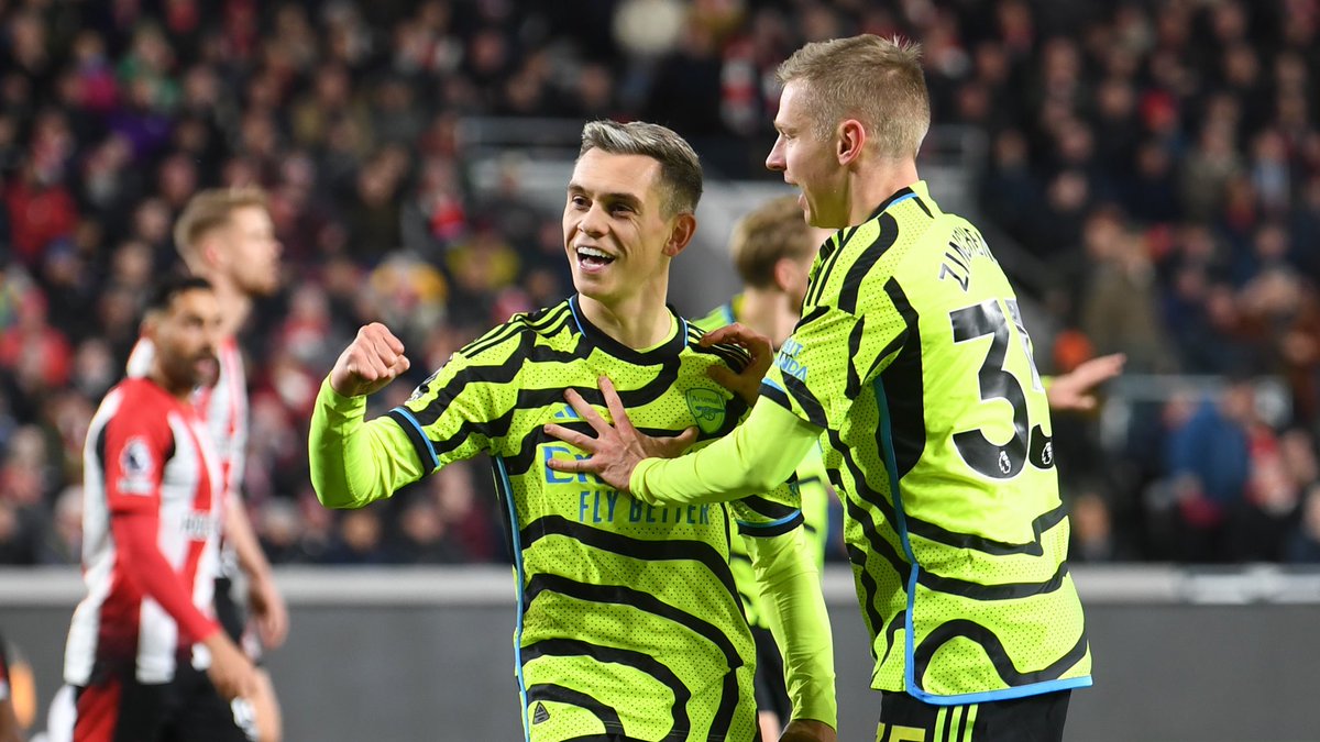LTrossard's tweet photo. Until the very end! 💪
Important three points on the road: ✅ https://t.co/yJAFtLBXyW