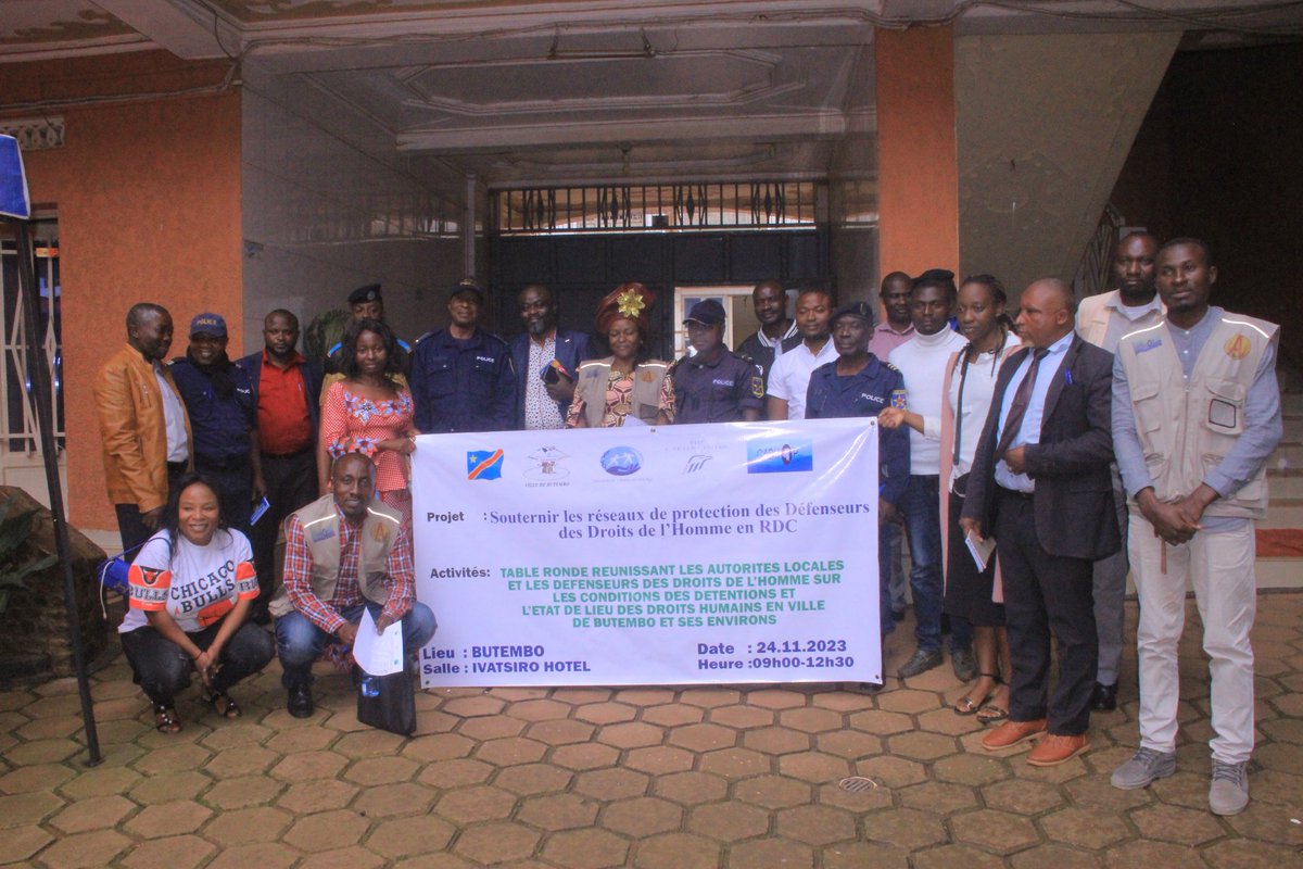 salamafm1's tweet photo. La Synergie Ukingo Wetu #SUWE a organisé une #table ronde à #Butembo ce vendredi. Objectif, analyser l'état d lieu de détention dans les maisons #carcérales. L'activité a réuni #autorités de l'État de siège, #Procureur d la #République,directeur dla prison et #DDH de la région... https://t.co/to06Pi0m8k