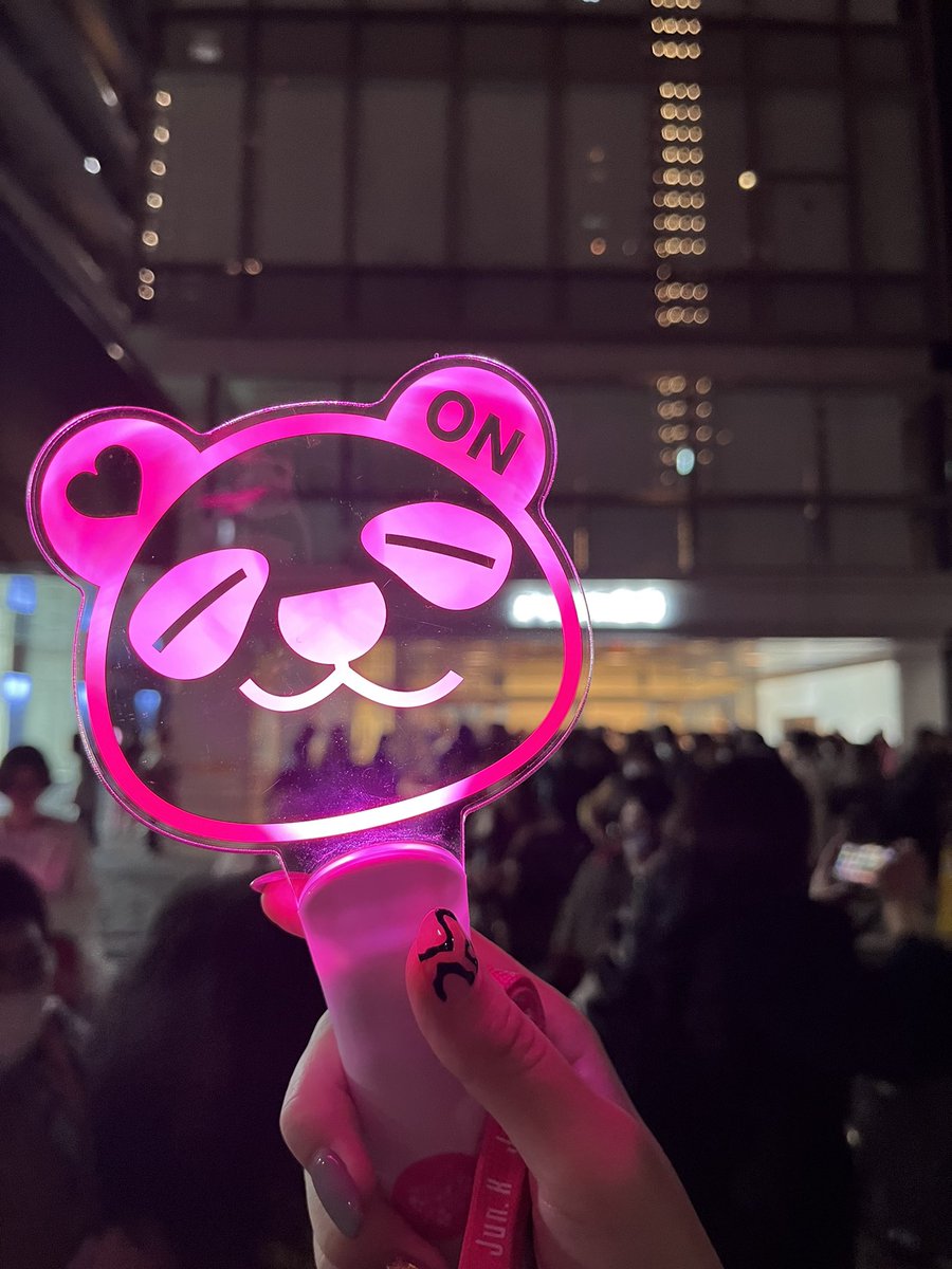 pan_kjun_k's tweet photo. とっても幸せな2日間でした🐼
次はまたソロで会えるのかな、6人かな楽しみ
頑張って労働しよっと https://t.co/YGhFmOMsQ7