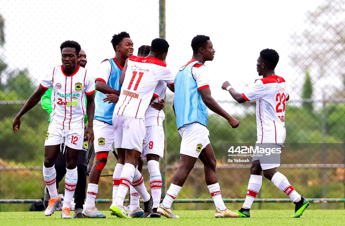 baffourmic7's tweet photo. Show them how it’s done the Warrior’s Way🇦🇹🇦🇹#Krobea #KOTOKO20thツアー https://t.co/KxtxP7GGpD