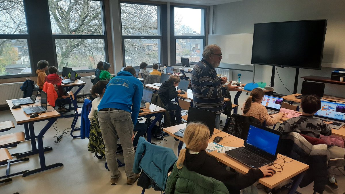 Gamedev_Dad's tweet image. Coderdojo today

#scratch
#coderdojo
#DayOfScience
#DagVanDeWetenschap