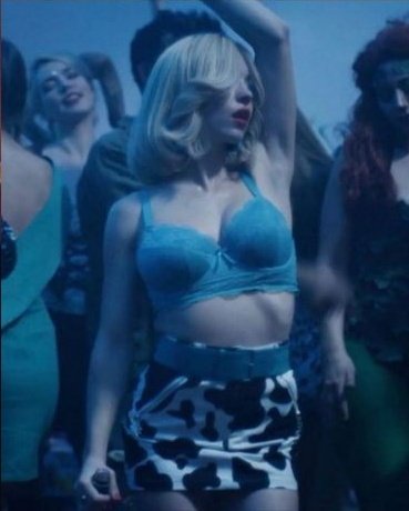 ❝  fiesta ochentera.  ❞

       #Sexrol #Freerol #𝐒𝐞𝐝𝐮𝐜𝐭𝐢𝐯𝐞𝐒𝐮𝐧𝐝𝐚𝐲