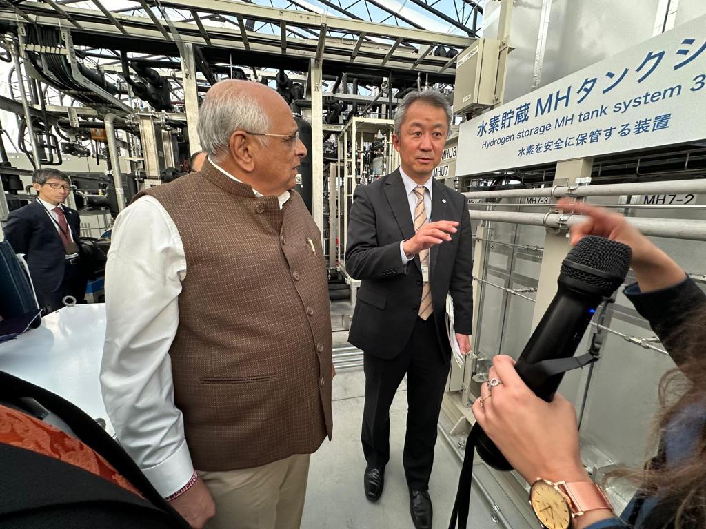 Gujarat delegation led by CM visits Yamanashi Hydrogen Company in Japan