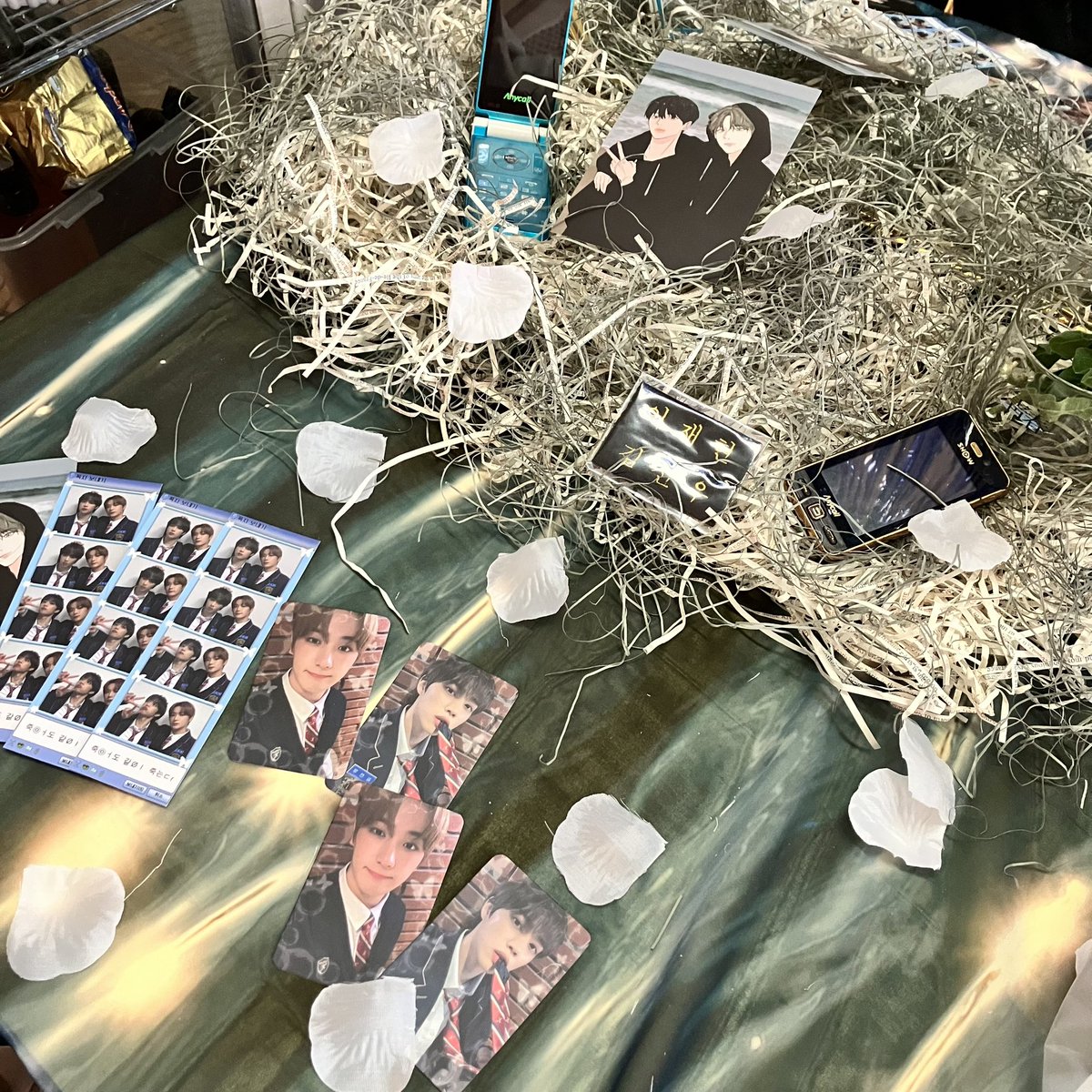 ilovebiote's tweet photo. 아아… 아름다운 현앤선🥹
어제 오픈런하길 잘 한거같아요 선착 키링 완전 귀야움…
쿠키도 완전 먹기 아까울 정도로 귀여워요🥲❤️
#현재와_선우의_청춘예찬
#Utopia_of_youth https://t.co/h4nMqWz9F2