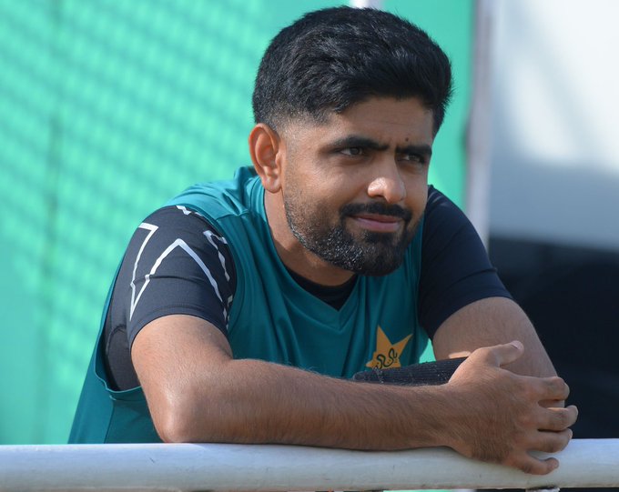 Cricketer7285's tweet photo. Keeping it simple 🏏 #BabarAzam https://t.co/1Z5xwpck8j