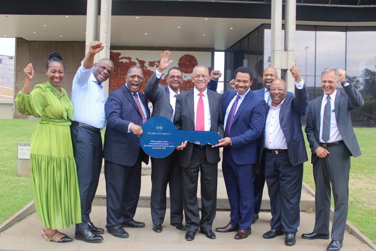 Sol Plaatje Univ. (@myspu) on Twitter photo CELEBRATING A TIMELESS GIFT
<a href="/debeersgroup/">De Beers Group</a> transforms 'Diamonds are forever' into 'Education is forever' with a landmark gift. CELEBRATING A TIMELESS GIFT
<a href="/debeersgroup/">De Beers Group</a> transforms 'Diamonds are forever' into 'Education is forever' with a landmark gift.