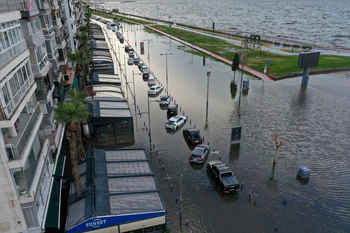 bpthaber's tweet photo. 📍 İzmir, Alsancak. https://t.co/YgsSsubmcn