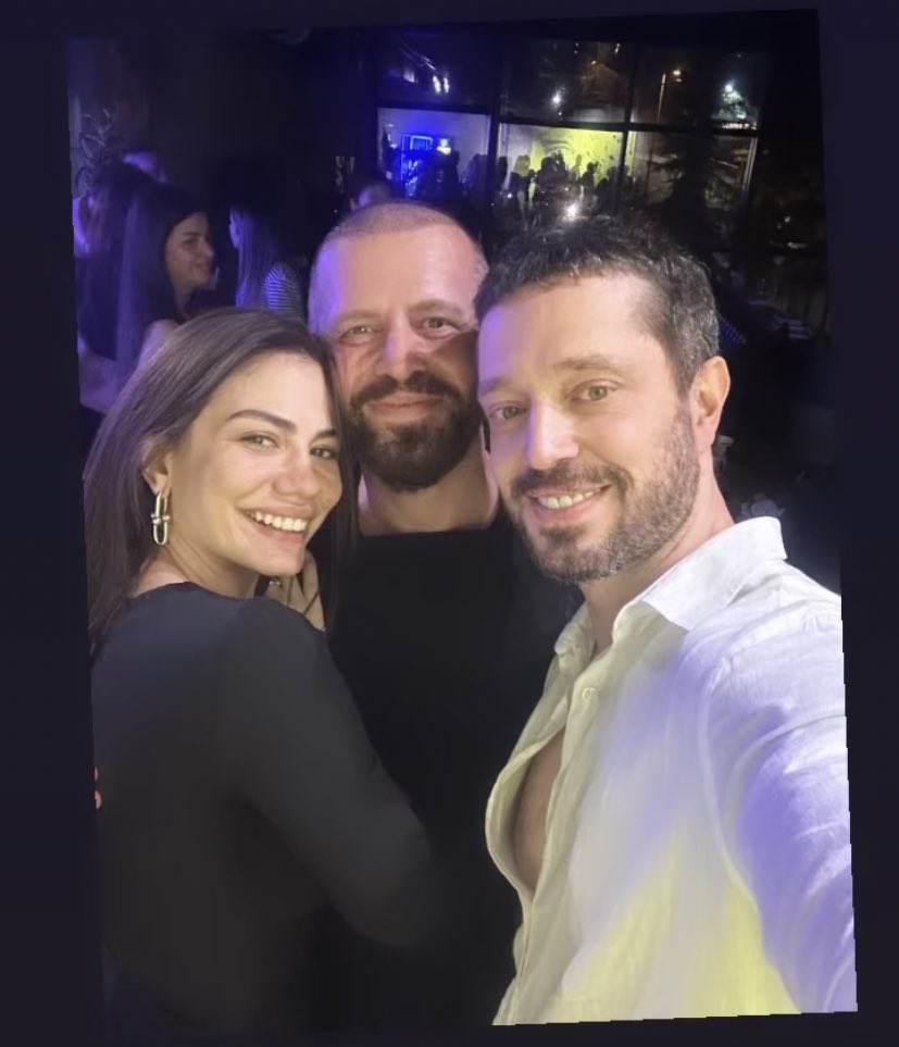 izasyah_feb92's tweet photo. Ali Boz just shared this throwback photo with @dmtzdmr on his instagram story 🤍 çok güzel demo #DemetÖzdemir #MuratBoz #AliBoz @MuratBoz https://t.co/UUULq2XCQ6