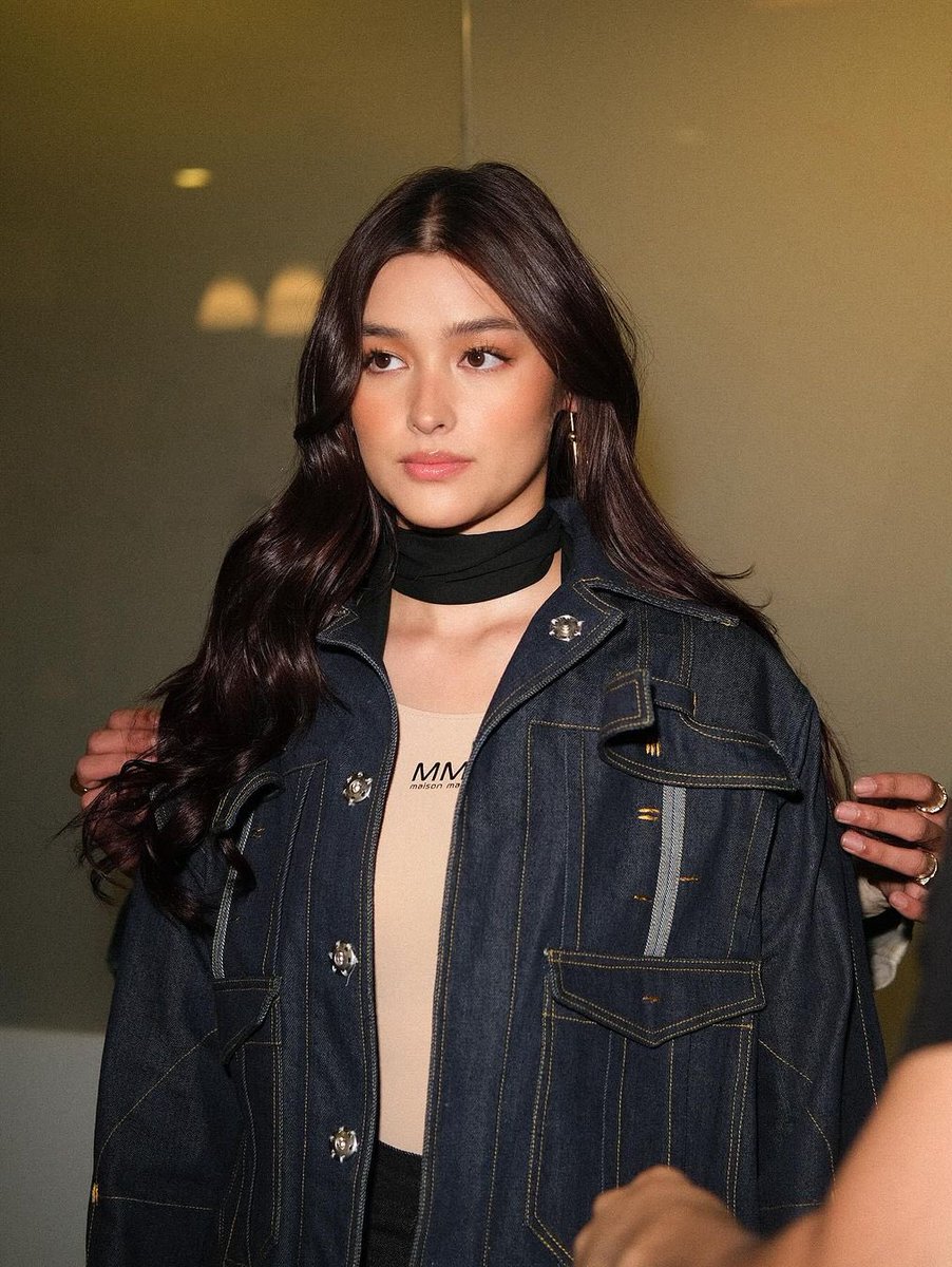LizQuensUNITE_'s tweet photo. Hey Yo!
🤍🤍🤍 https://t.co/c4dKxNxndP