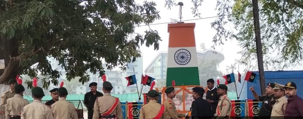 *75th NCC DAY CELEBRATION* Wreath Laying Ceremony was organized by 4 (O) CTC Coy, 1 (0) Armd Sqn & 1 (0) Arty Bty under ages of NCC GROUP HQ,Cuttack at Baliyatra Ground, Cuttack. Three offrs, 09 PI & 20 Cdts attended the ceremony.