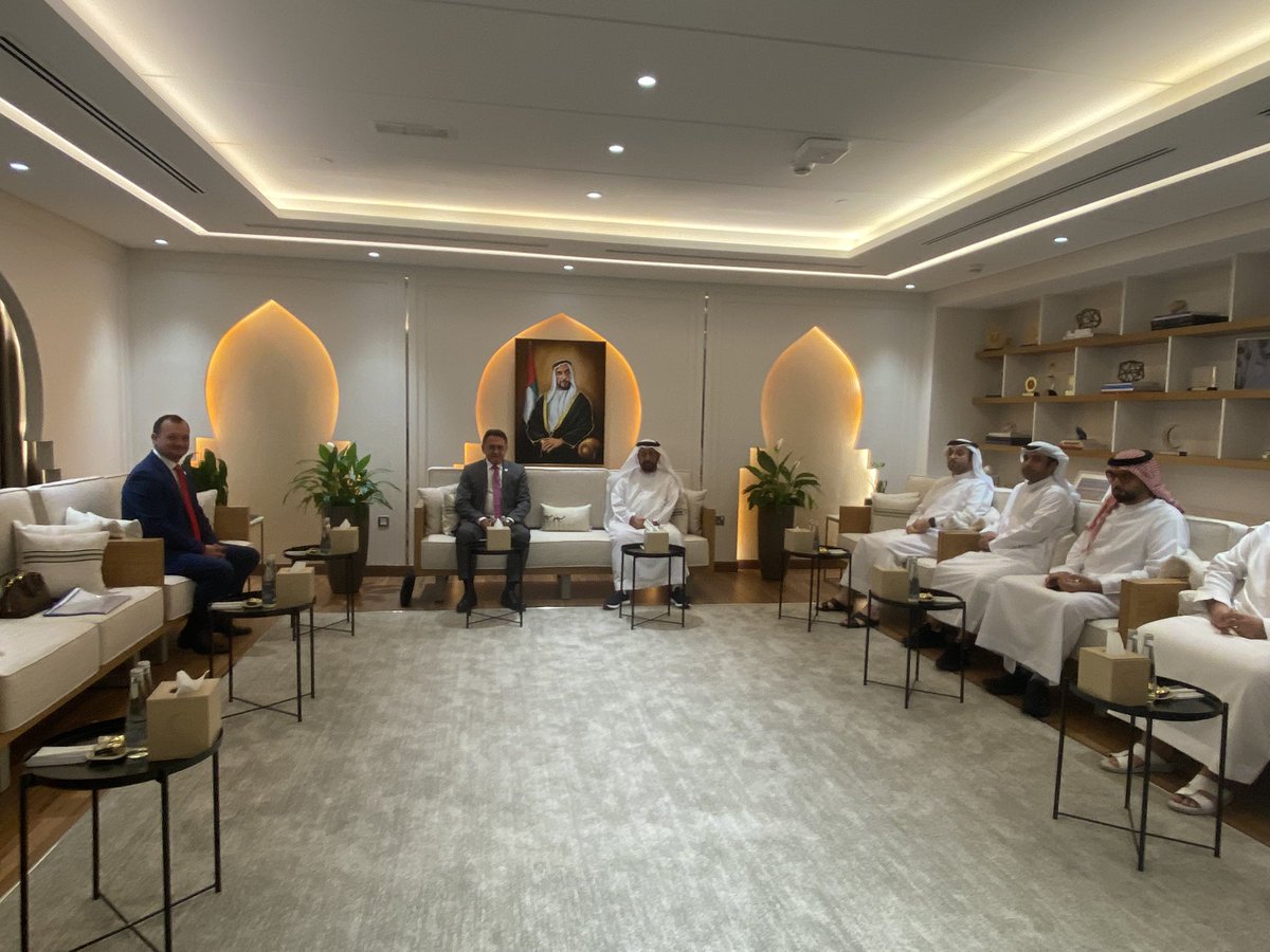 SimonMissiri's tweet photo. Meetings with Emirates Red Crescent Authority and International Humanitarian City leadership in preparation of an important Red Cross Red Crescent conference on humanitarian Supply Chain Management and Innovation, Dubai 4-7 March 2024. @ifrc @IHC_UAE @IFRC_MENA https://t.co/nzMsJaMFZR