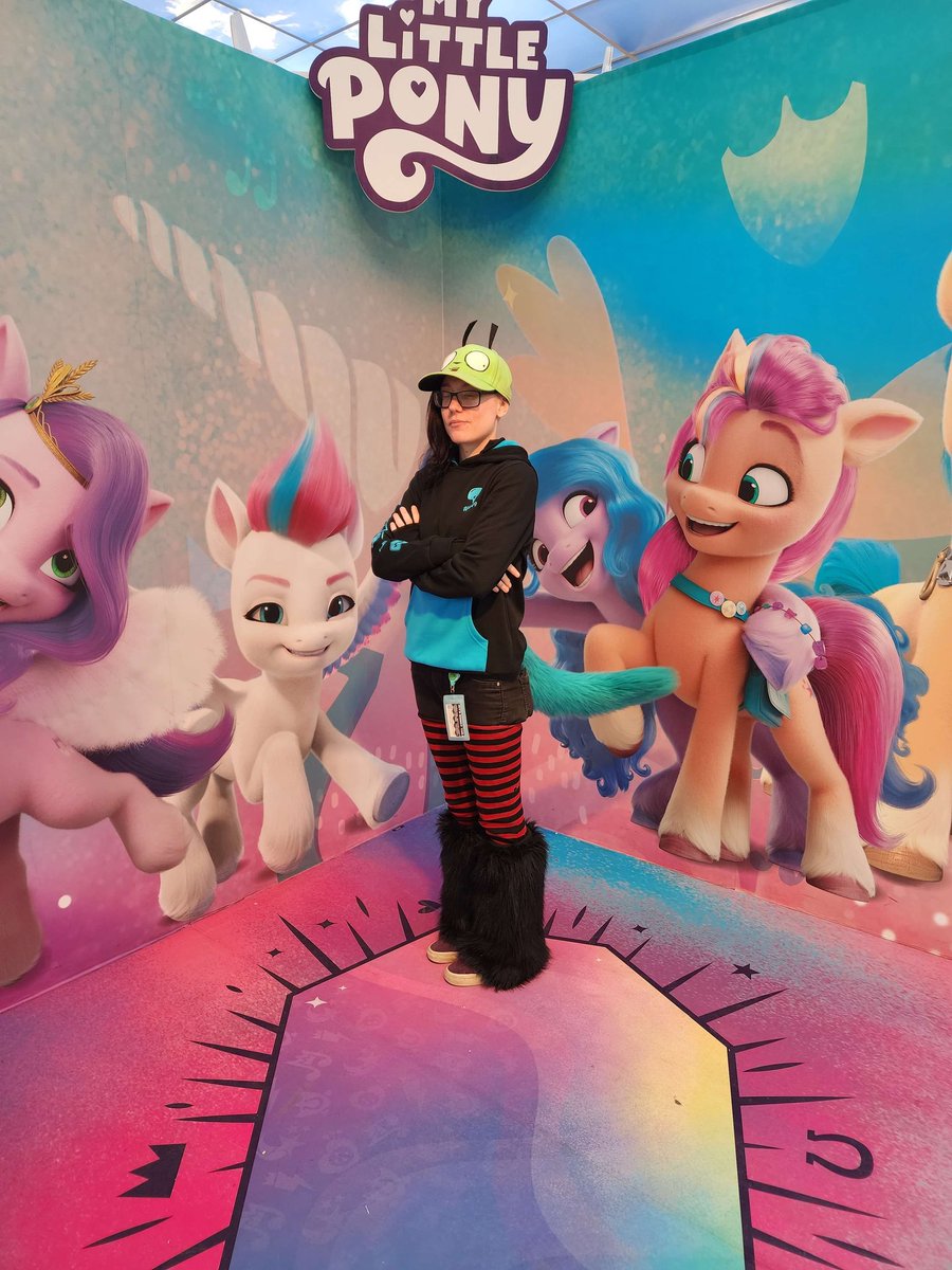 MoM6258's tweet photo. DidYa👀MoM@ #Westedmontonmall
#Sunday #Nov26th
#jaysboingytails #furrylife #fun
If you enjoy My🖌&Wag
Pls support Me @
https://t.co/R4e9iEcJUg
Your support Helps Me
Continue fun videos
& offers you digital art & serotonin
While also fulfilling my/Your
kidcore/dreams https://t.co/iKjF8HtlNt