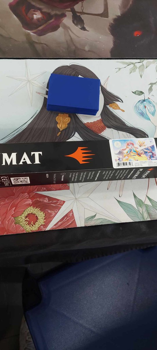 I won the Lost Caverns of Ixalan apac draft at NLG!
went 3-0-0, won a mat and 3 packs, got nothing from the packs. Here is the decklist (+9 plains, 7 islands, 1 blue cave)