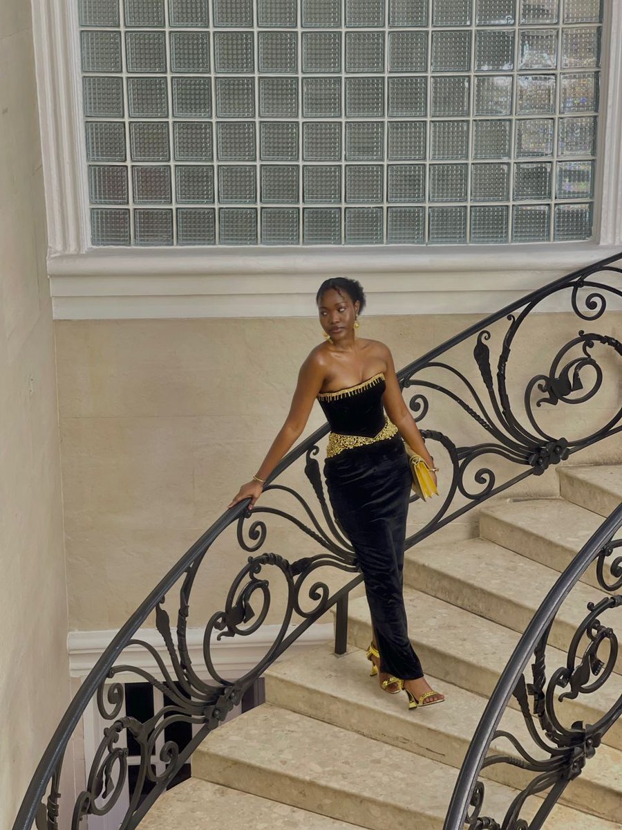 FigureICouture's tweet photo. 🖤🖤🖤beautifully made🔥🔥🔥 

👗 @FigureICouture https://t.co/x87YpshkLc
