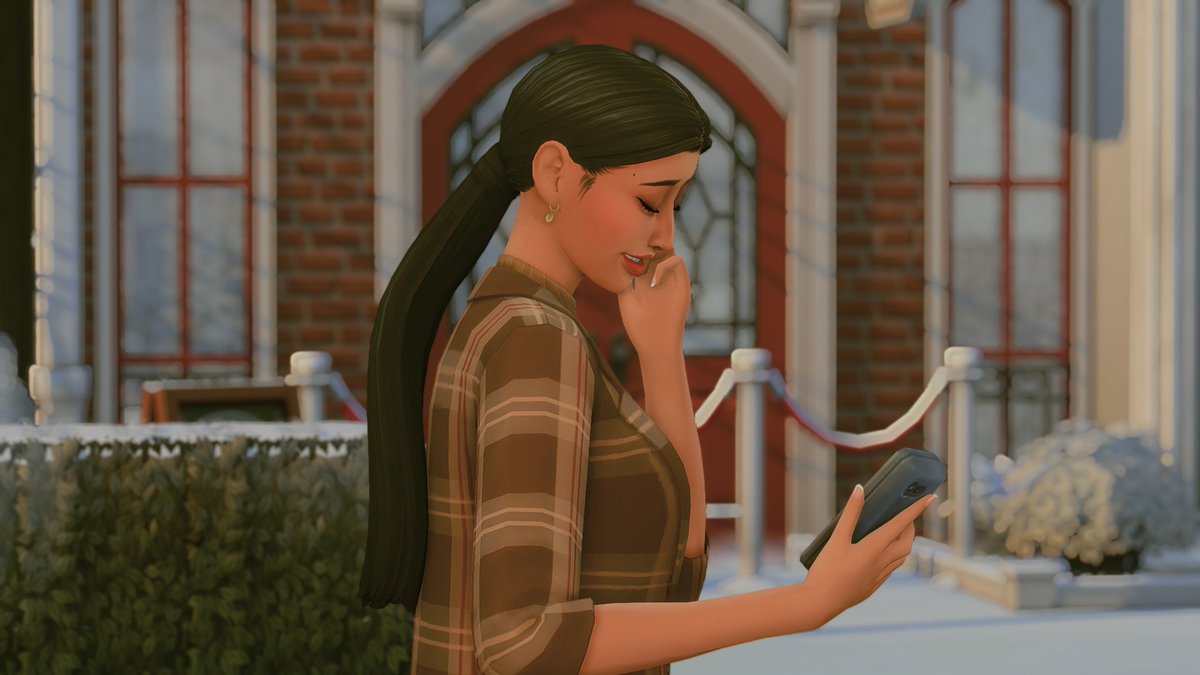 savythatsimmer's tweet photo. ___x___ check's her phone...She hasn't heard from her family in a while and wonders why they are calling.
🔴Does she inherit the new property from her grandmother or grandfather?
#ShowUsYourSims #sims4rent https://t.co/VX6M3DTk5g