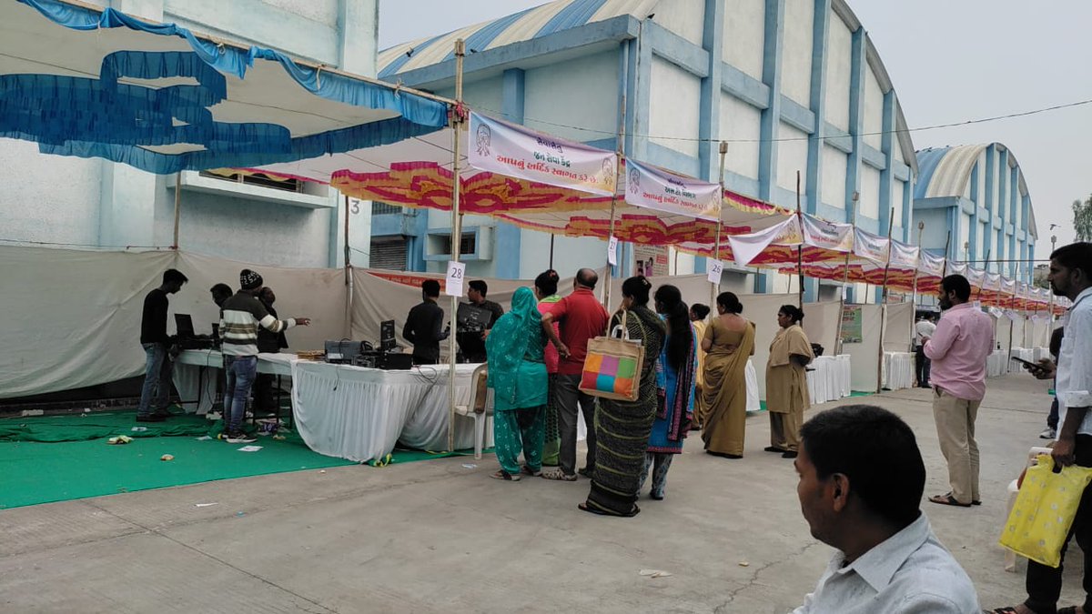 Mam_Nadiad_City's tweet photo. રવિ કૃષિ મહોત્સવ - ૨૦૨૩ અંતગર્ત ગુજરાત બીજ‌ નિગમ, નડીઆદ ખાતે સેવાસેતુ કાર્યક્રમનુ આયોજન કરવામાં આવેલ છે. જેમાં ખેડૂતો અને અરજદારોએ વિવિધ યોજનાઓનો બહોળી માત્રામાં લાભ લીધેલ છે.
@collectorkheda @SdmNadiad @EroNadiad116Ac @dy_deokheda @ECISVEEP https://t.co/SnTrhb4sM1