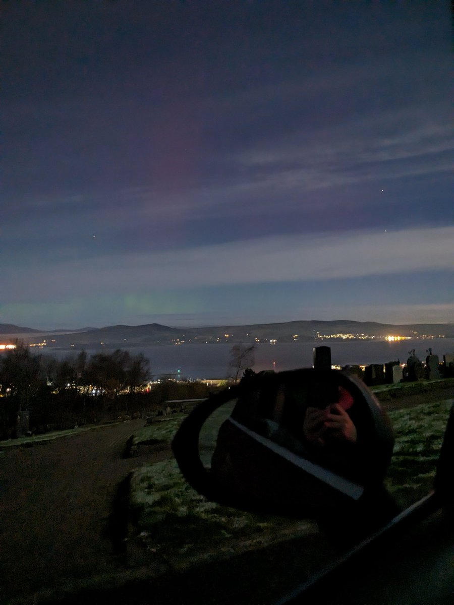 CruickyJR's tweet photo. Northern lights last night 

Saturday 25th 8.12 

#northernlights #inverclyde #discoverinverclyde https://t.co/TBxBE64NAy