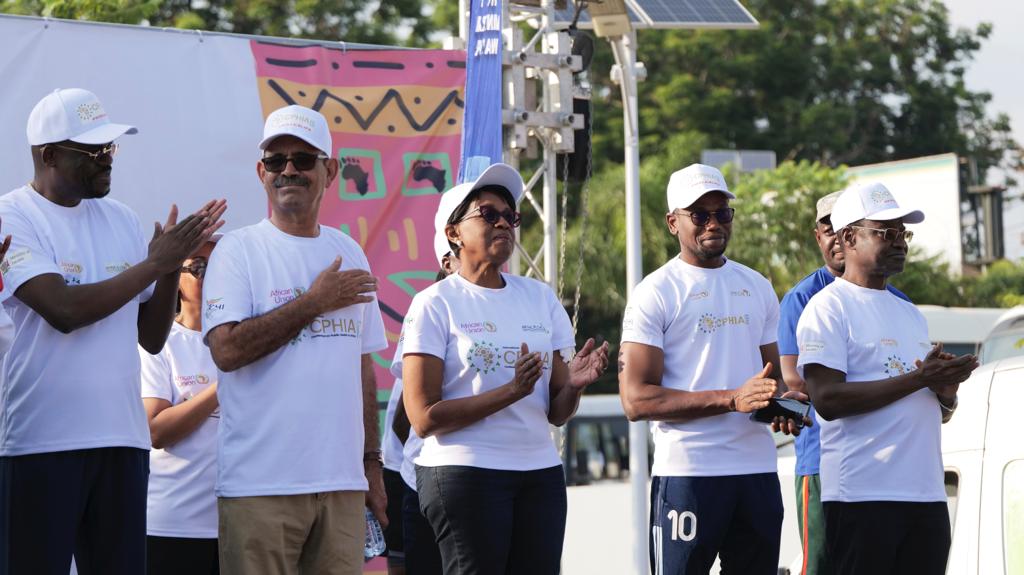 MoetiTshidi's tweet photo. An active start to the day in #Lusaka. Glad to join MOH Zambia🇿🇲@SylviaTMasebo, @JeanKaseya2, DG Africa CDC, Ministers of Health from Africa and thousands of Lusaka residents for #Walk2Life to promote health through physical activity ahead of #CPHIA2023 conference this week. https://t.co/BkO4KQyNME
