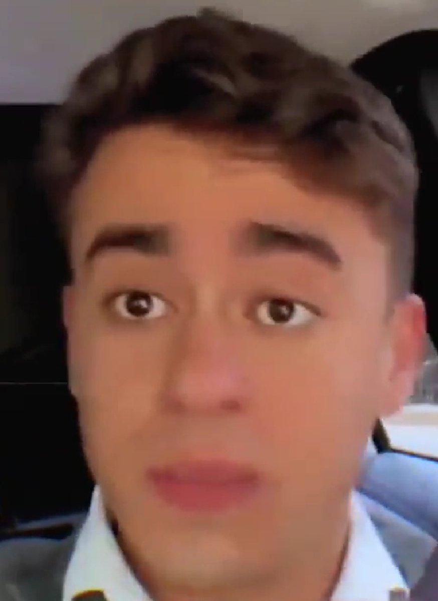 Mas no Vídeo Convocando a FACISTADA para Manifestação neste Domingo tem só a "ELITE DO CRIME". 
Quem correu ARMADA PERSEGUINDO UM HOMEM pelas Ruas, quem é suspeito de MATAR a NAMORADA, quem ATROPELOU E NÃO PRESTOU SOCORRO e quem montou uma FÁBRICA DE FAKE NEWS.
TODOS GOLPISTAS