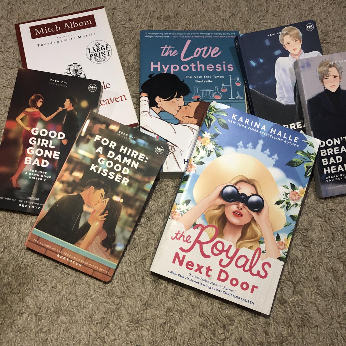 jungcarts97's tweet photo. currently selling this pre-loved books, let me know if you're interested😊💖 https://t.co/Tl2225NrSp