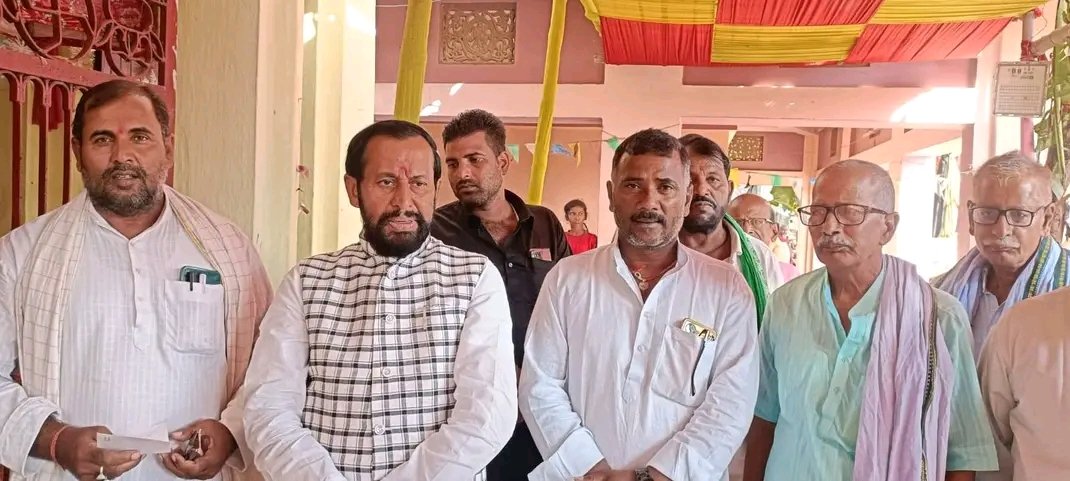 पवित्र भूमि मिथिलांचल के लाल, महान समाजवादी नेता,पूर्व केंद्रीय मंत्री, राजद के राष्ट्रीय उपाध्यक्ष, हमारे अभिभावक स्वरूप आदरणीय  देवेन्द्र प्रसाद यादव जी को 70वें जन्मदिन की हार्दिक शुभकामनाएं एवं बधाई🙏
 <a href="/DevendraYadavMP/">Devendra Prasad Yadav</a>