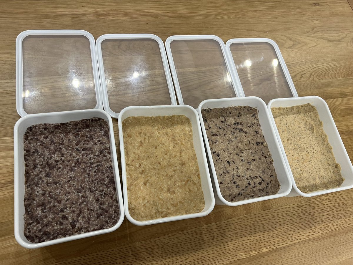 「手作り調味料研究家のオザワエイコさんのご指導のもと、味噌を手作りしてきた。基本の」|宮川サトシ@4/21 ワンオペJOKER③発売予定のイラスト