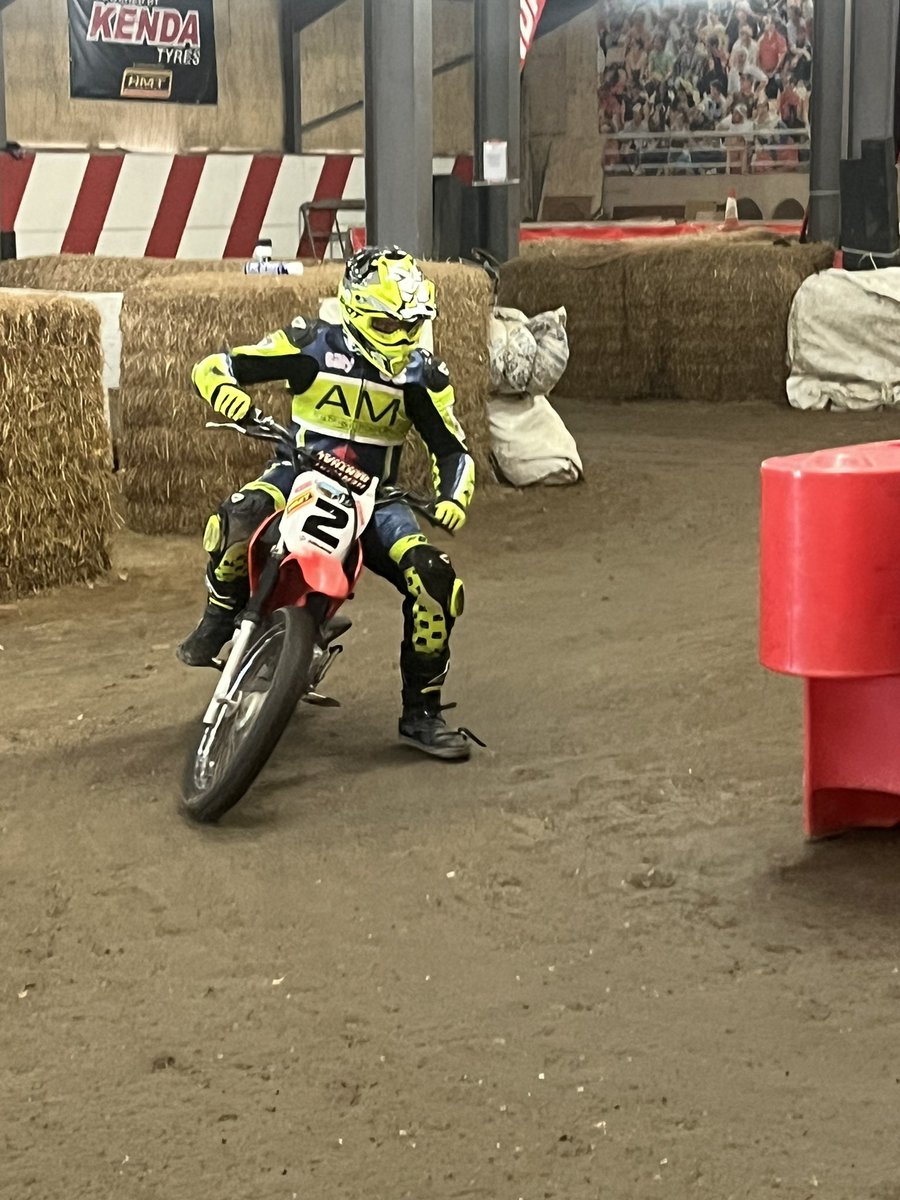 chasecarter1985's tweet photo. Awesome day at champions flat track school , great winter training with super friendly staff ! https://t.co/neW18bDBvo