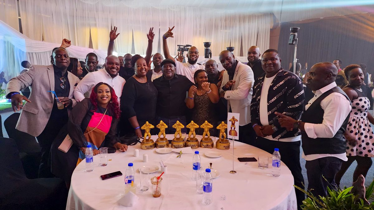 MetroRepUganda's tweet photo. Our office is now the newest gorilla hotspot! Soooo maaaaannnyyy Silverbacks.

We might open up for tourists. 😉 #SilverbackAwards23. https://t.co/TfjB30x8WB