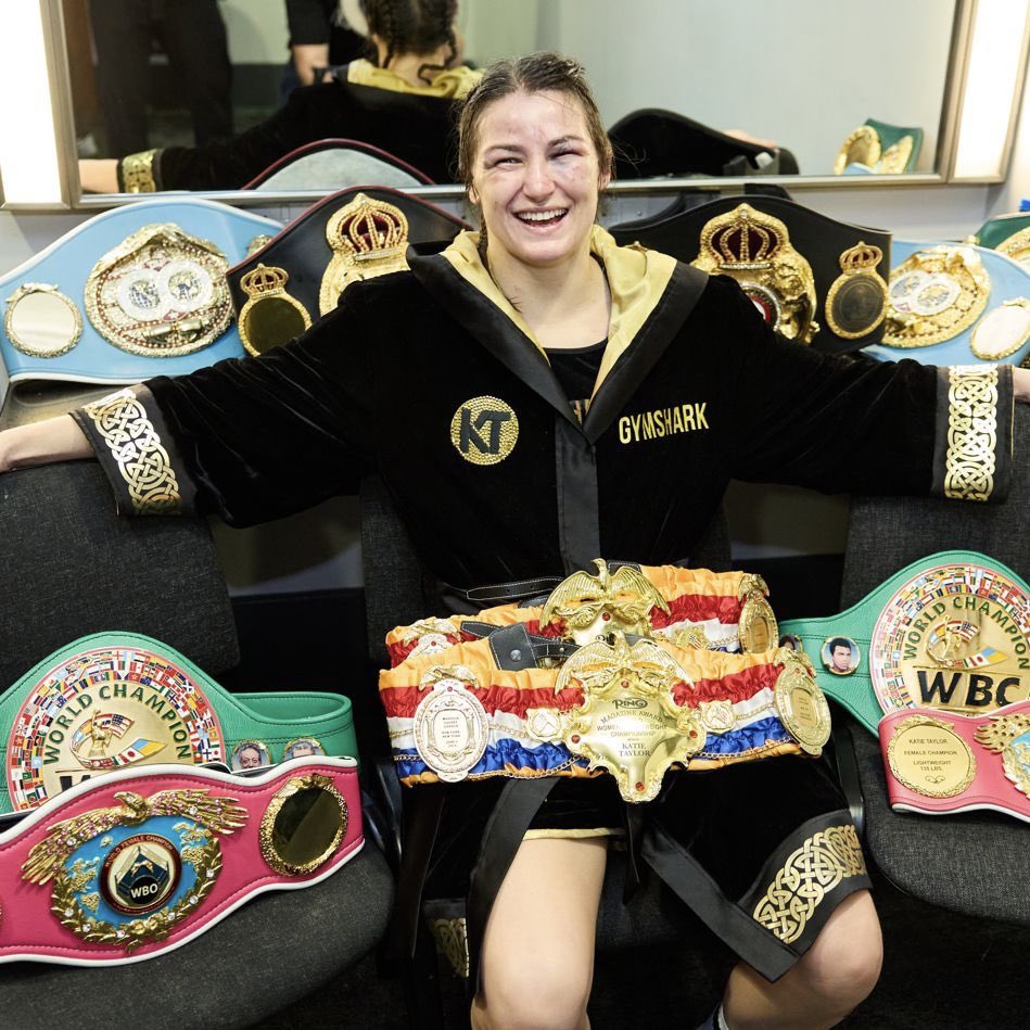 🔥🥊 Congrats to #LUFC fan @KatieTaylor on defeating Chantelle Cameron in last night’s light-welterweight title fight, becoming a two-weight undisputed champion!