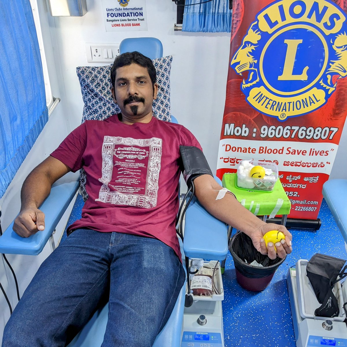 bahudari's tweet photo. #BleedForUnity
I, Vinay Kumar donated 🩸 on this 26th day of November 2023 towards ending discrimination & promoting unity among the people of our country.
#DonateBloodSaveLives
#SatyamevaJayate
#ReclaimConstitution
#ConstitutionDay https://t.co/VimsvQ5EDK