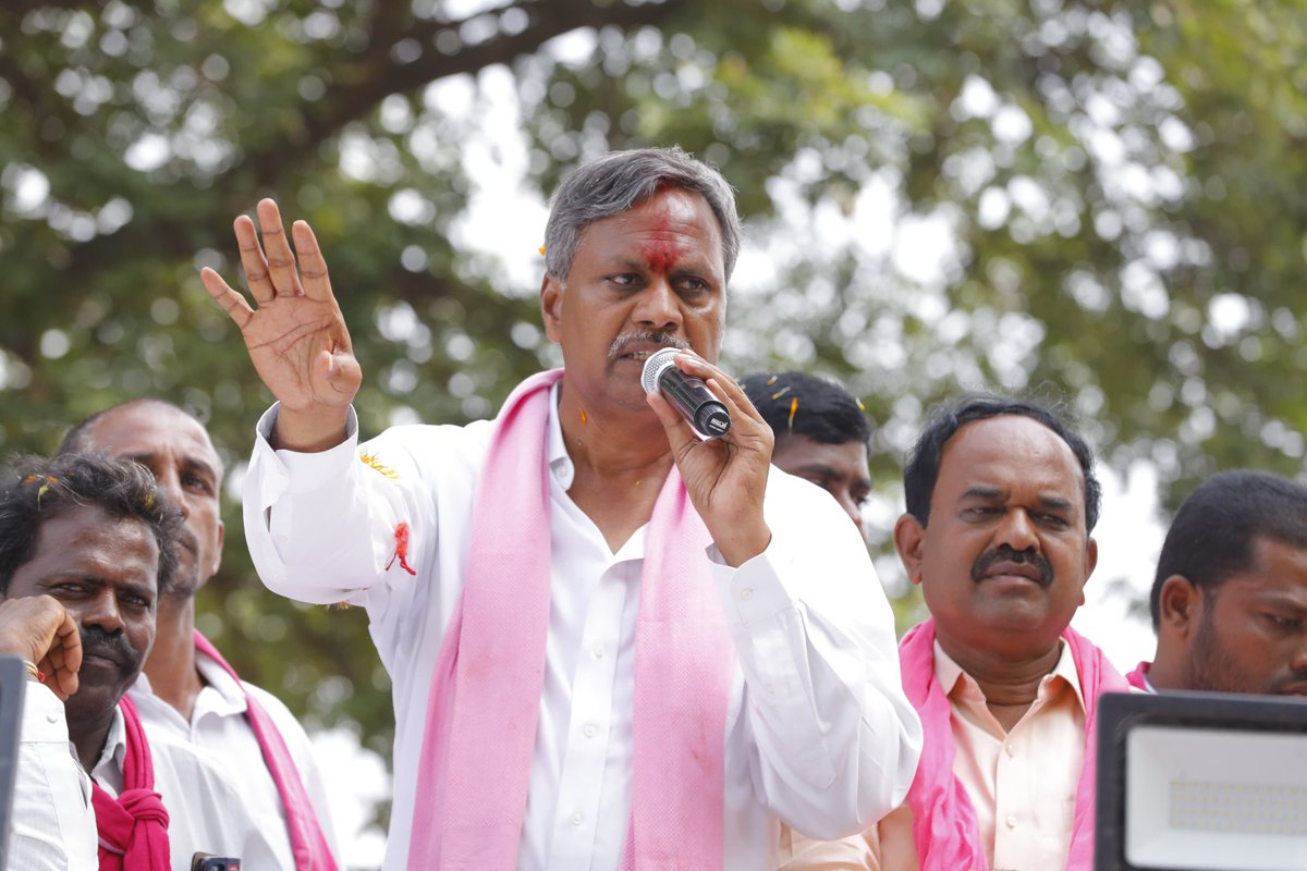 PRR_BRS's tweet photo. నర్సాయిపల్లి గ్రామంలో అసెంబ్లీ ఎన్నికల ప్రచారం.

#pallarajeshwarreddy #KCROnceAgain #janagam #Cherial #Telangana #VoteForCar #SayNoToCongress #KCR https://t.co/7dpxPzDWTx