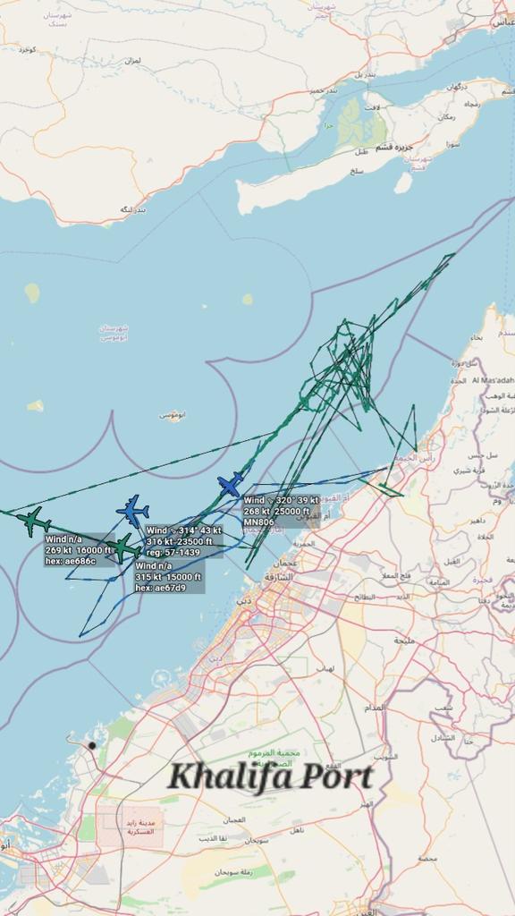 Oceanworldfree's tweet photo. Three maritime patrol aircraft &
one refueling plane off #Khalifa Port
#ae1d8c mn806
#ae686c
#ae67d9
#ae0359 57-1439 https://t.co/U0wpg3MOnt