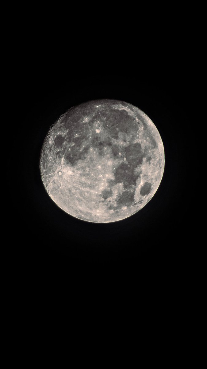 Moon view from our balcony. Captured on Canon EOS 600D with a kit zoom lens EF 75-300m. #moon #ncr @GreaterNoidaW @OfficialGNIDA #astrology #ASTRO #noida #topmodel