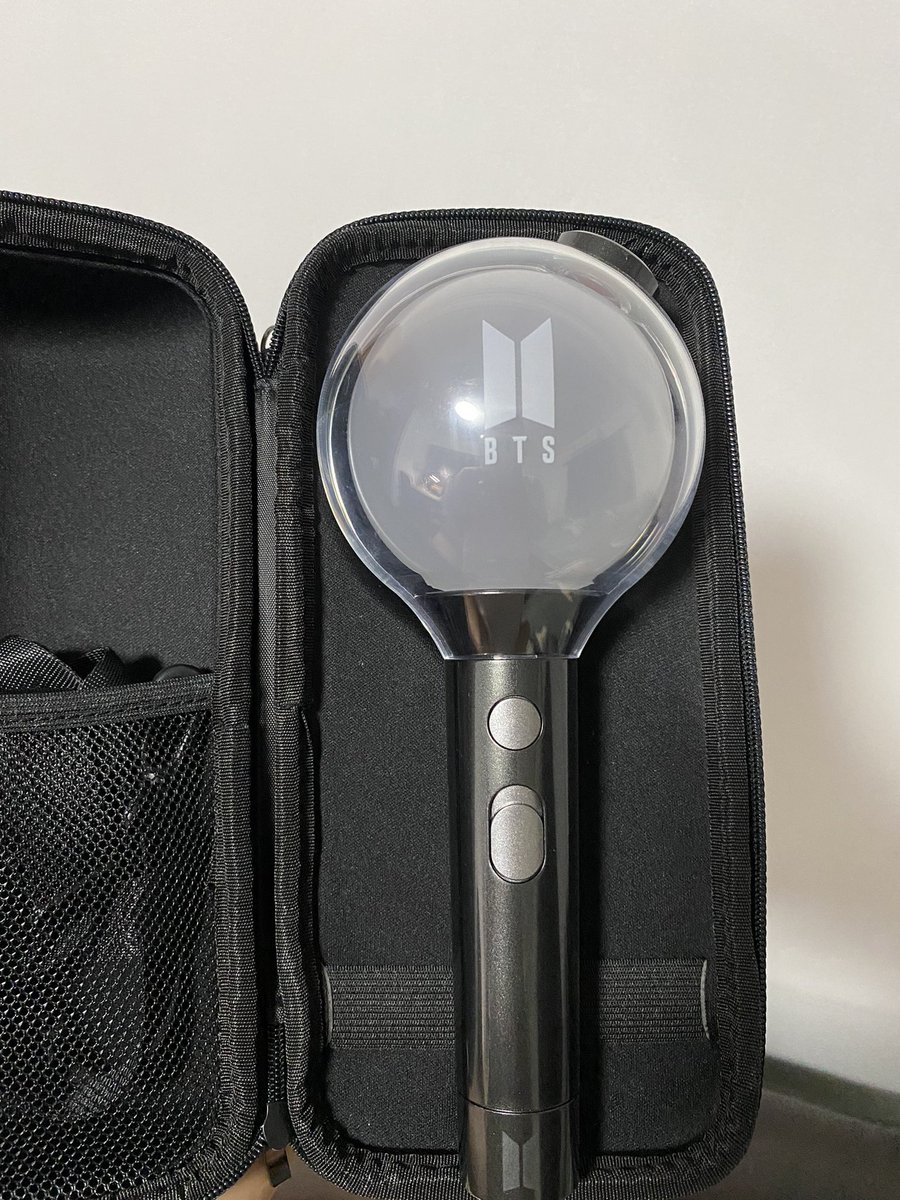 Joonie148TH's tweet photo. ✨อามี่บอมบ์ ของแท้แน่นอน100%
• ARMY BOMB SE
• กล่องครบ
• ไม่มีการ์ด
• สภาพดีมากๆ ไม่เคยใช้เลย

price 1200 
ค่าส่ง 50 

สอบถามได้ค่ะ ต่อลองกันได้นะคะ

#ตลาดนัดรถไฟบังทัน #ปล่อยของสะสมบังทัน #อาร์มี่บอมบ์ #ARMYbombSE ตามหา https://t.co/qrzQ5BE1Gd