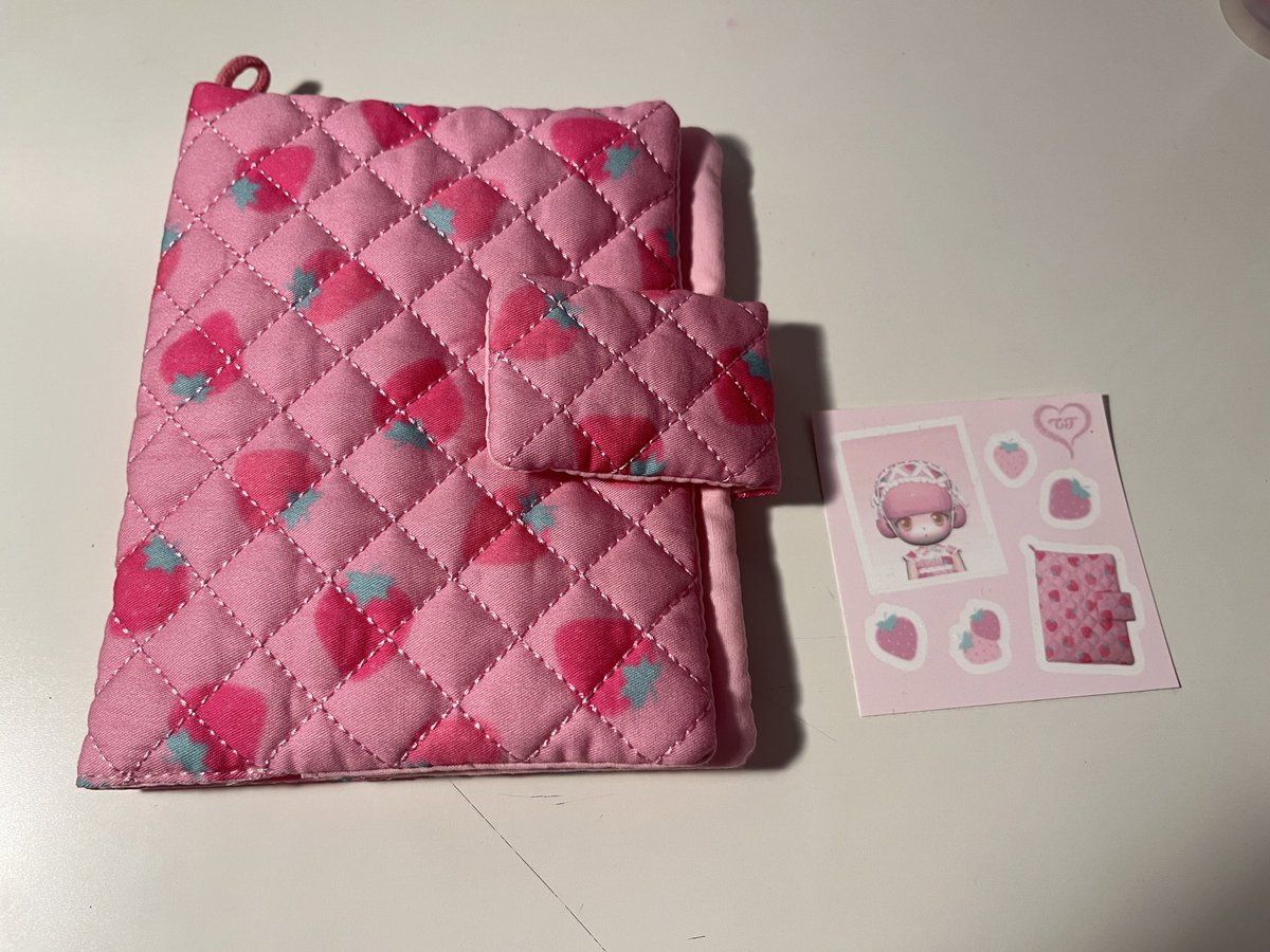 li3aY_'s tweet photo. ส่งต่อ / พร้อมส่ง
แพลนเนอร์ strawberry 
690฿ รวมส่ง
สนใจเดมได้เลยยย
#ตลาดนัดซานริโอ้ #แพลนเนอร์ https://t.co/f8iMVDgOy7