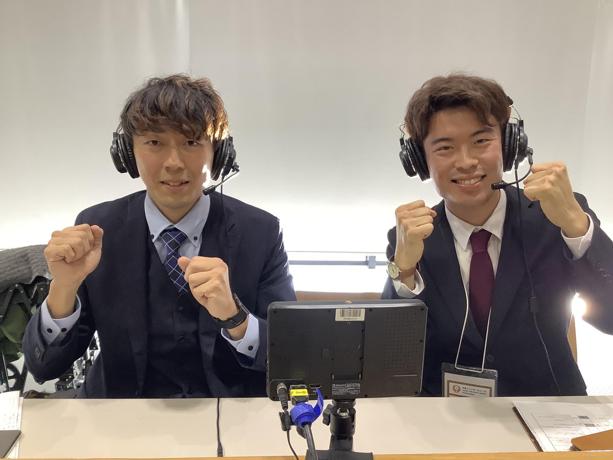 XpahSJndlSYo7Tb's tweet photo. 「福井永平寺×ワクナガ」の一戦。解説は、松島良明さん（左）。昨シーズンで現役を引退。現在、ブルーサンダーのジュニアとU15のコーチを務めています。きょうの試合は引き分け。「来週以降、ブルーサンダーのホーム初勝利を心待ちにしております」。実況は、入戸野瑛でした。 https://t.co/UOqdcyydFX