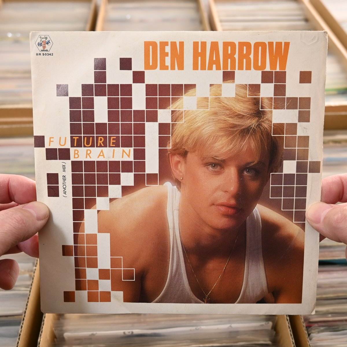 anarogu's tweet photo. 好きなヤツ♡
#レコード #vinyl #DenHarrow https://t.co/uyQ8KUMkfk