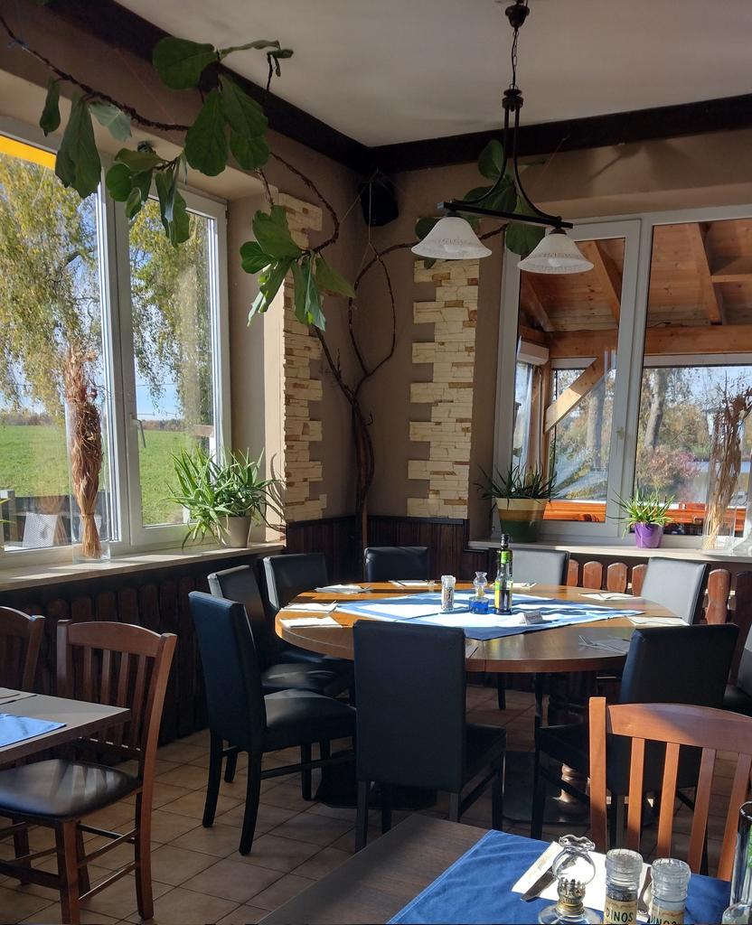 RestaurantDINO5's tweet photo. Liebe Gäste, 
Essensgutscheine über den von Ihnen frei wählbaren Betrag, sind bei uns direkt vor Ort zu bekommen.
Restaurant DINOS in Ebersberg.
Tel. 080927156
https://t.co/FMX3EbScnW
#ebersberg #grafing #weihnachten #gutscheine #essen #griechisch https://t.co/aSTJa3ZKYs