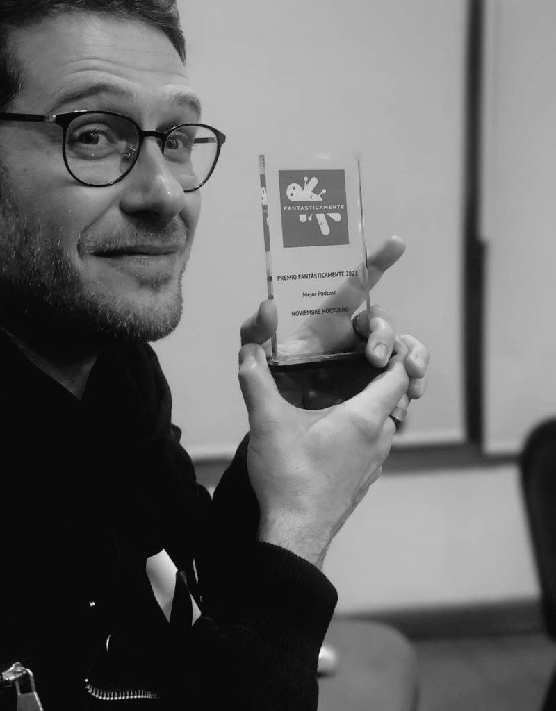 Ayer nos dieron el Premio <a href="/fantasticamen/">Fantásticamente</a> al mejor #podcast del 2023... Es todo un honor! Muchísimas gracias! ^(;,,;)^