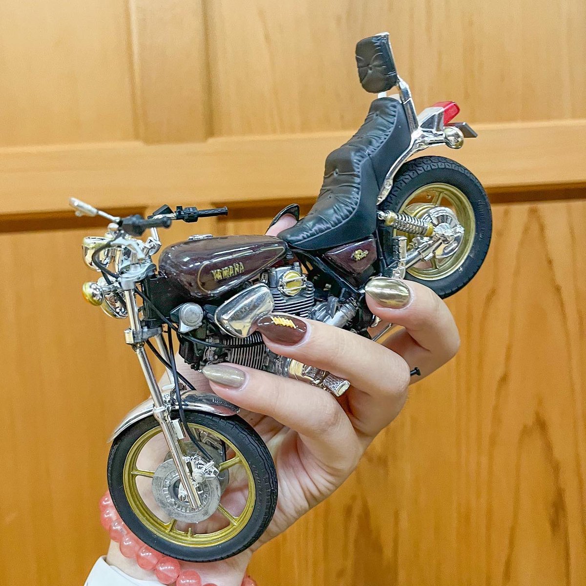 MOTORY_Pink's tweet photo. ネイルもバイクもかわいい🤎
昨日、ショートがアップされました💨
まだ見てない人はみてね👀

☟モトリーチャンネル☟
https://t.co/qaOhNFxqX5 https://t.co/F4097wXxwV