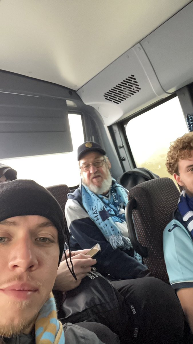 srdyy13's tweet photo. APPEL À L’AIDE ⚠️

L’ancien a perdu son téléphone à l’aire de saint jean des essartiers entre le havre et nantes 

Ceux qui font le déplacement en voiture si vous le retrouvez merci de faire signe 💙 https://t.co/SxVH2HYhkw