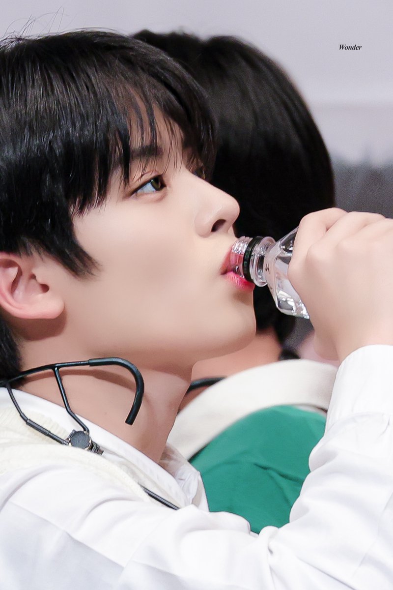 【HQ】231125
 
　투명하다

#YOUNITE #유나이트 #Woono #우노