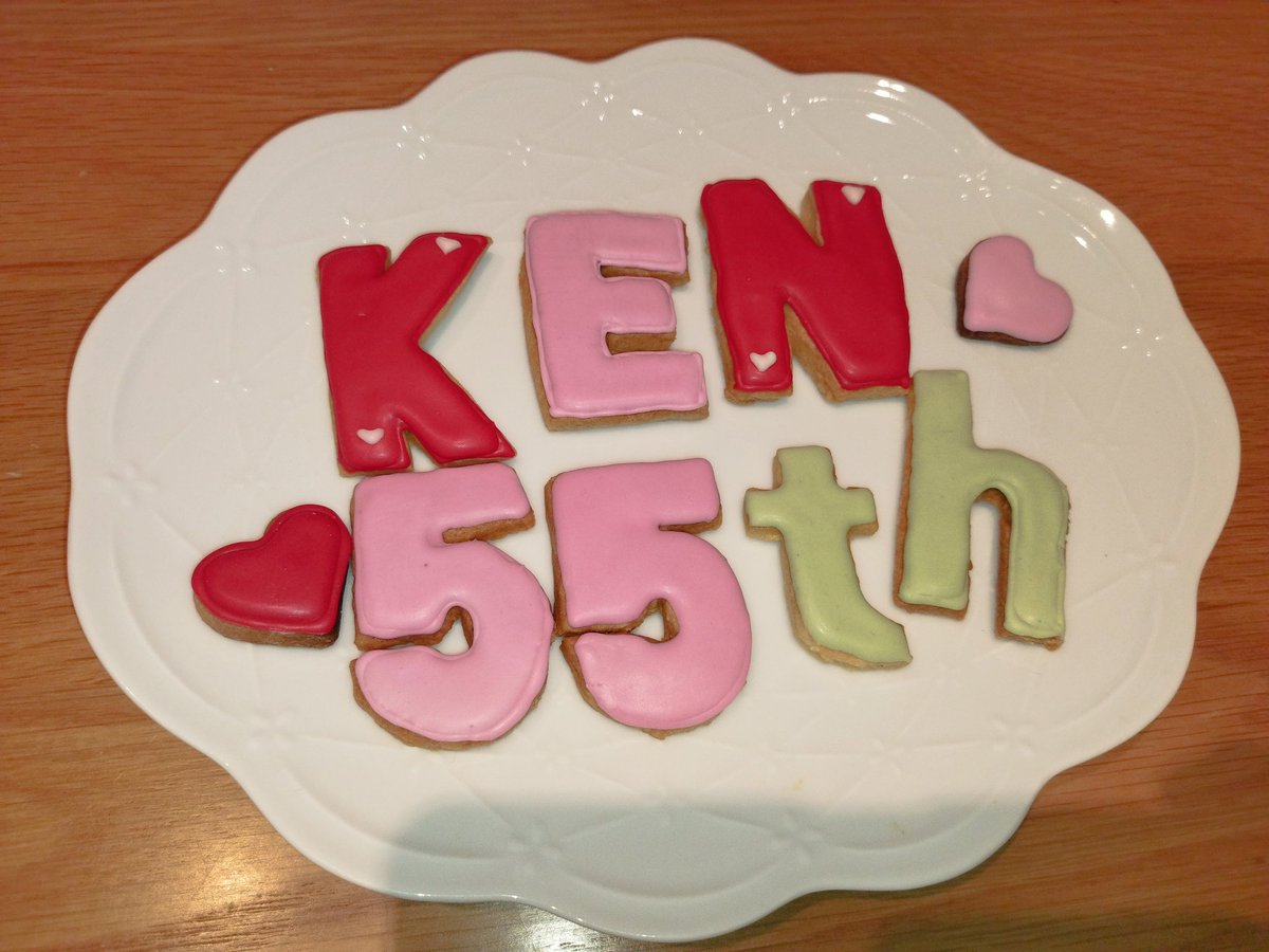 Gisele_Aussie's tweet photo. 友達と推しの誕生日会をしてきた🍰🎈🎉🥳 https://t.co/M5NuFDOat8