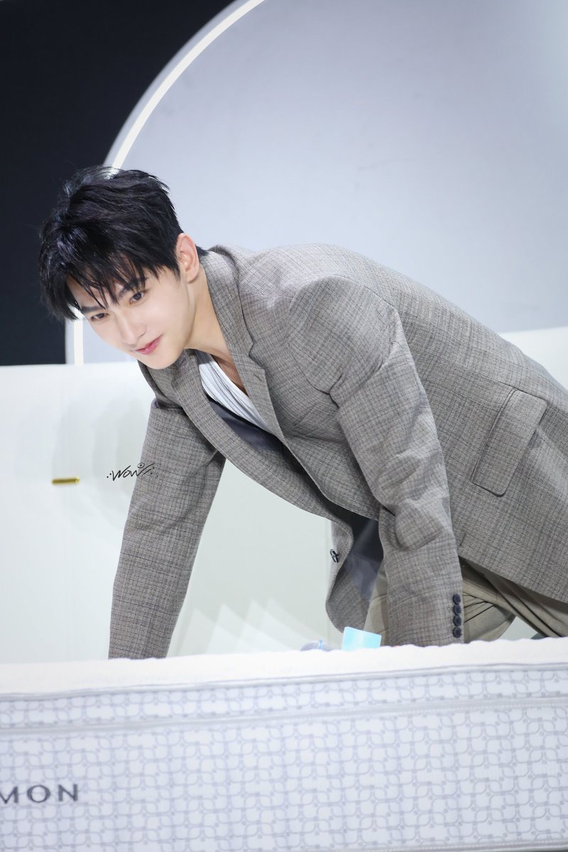 FullTimeBusy 🐏 杨洋ทาสแมวหลวงจั่นเจา🌰 tweet media