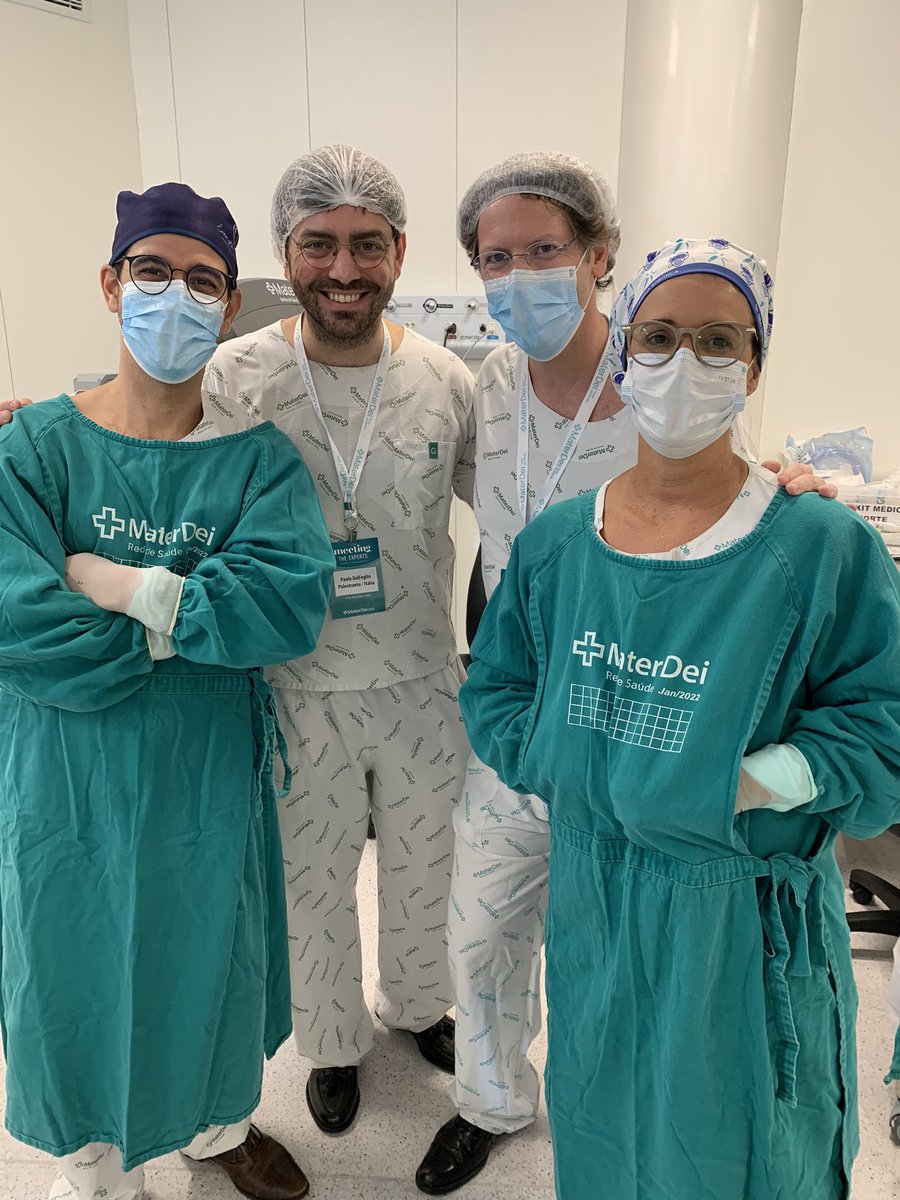 paolo_delloglio's tweet photo. Live Retzius-sparing RARP at ‘Meeting the Experts’ in Salvador Bahia. Honored for this great opportunity!! Thanks @NiloJorge5 for the kind invitation. Grateful to my mentors @agalfano @aldomassimo10 @ospniguarda @Uroweb @EAU_YAURobotics https://t.co/HdEtdcCxuW