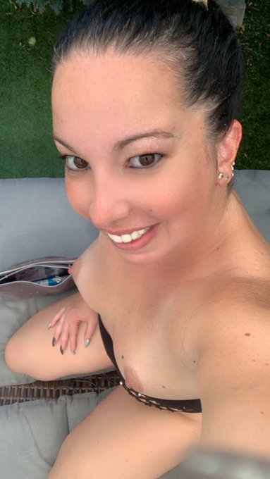 W&uuml;nsche euch einen wundersch&ouml;nen Morgen . Bald ist Weihnachten , habt ihr denn schon alle Geschenke zusammen<a href="/tag/sperma"class="tags"><span>#sperma</span></a><a href="/tag/spass"class="tags"><span>#spass</span></a><a href="/tag/hannover"class="tags"><span>#hannover</span></a>