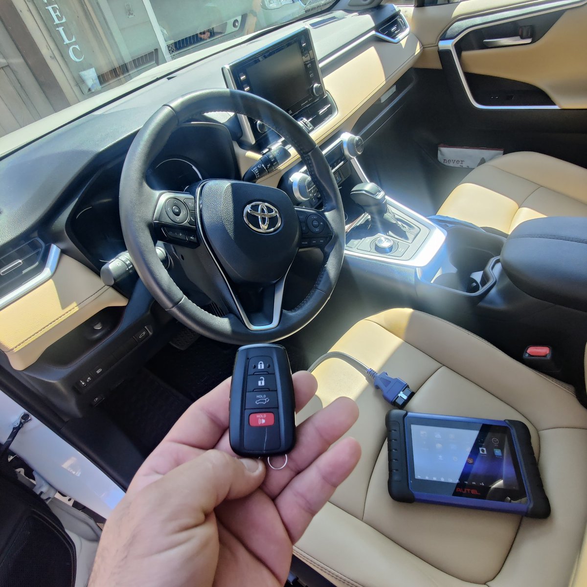 KeyBaylocksmith tweet picture
