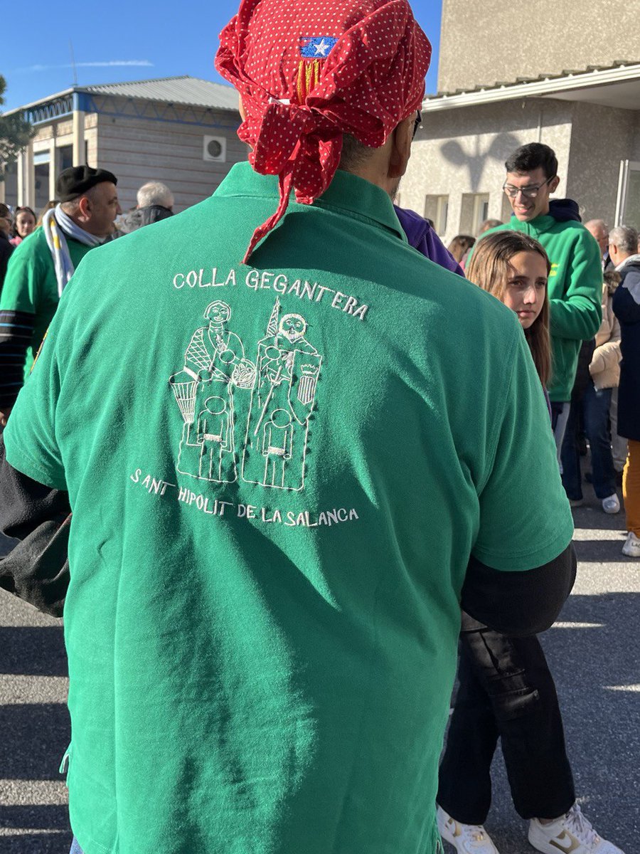 CasalConflent's tweet image. Quants amics han vingut a la #Fira de #SantAndreu de #Vinçà, aquest #capdesetmana al #Conflent! 😁👍👍
Un dia fabulós al peu del #Canigó #Conflent
@AteneusCat @CasalsiAteneus @cultura_cat @ElsaChiari @FEEC_cat @PLlCatalunya @llenguacat @Cat_Nord @iec @LluisPuigGordi @exterior_cat