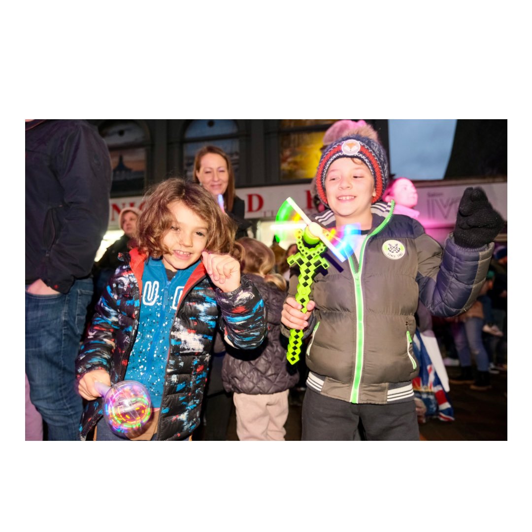 AlexJohnWill's tweet photo. COUNTDOWN TO CHRISTMAS

Photographs from yesterday’s Countdown to Christmas event in #Nairn for organisers @CDPublicityScot and @nairnconnectsbid. 

A pleasure to capture this event.

@NairnCC @GurnNurn @media_nwscc @NairnAcad @NairnScotland https://t.co/zhsORsXsoD